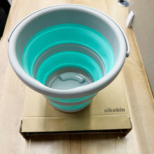 Load image into Gallery viewer, Sikobin Collapsible Bucket, Cleaning Bucket Mop Bucket Foldable Foldable Portable 10 Liter 2.6 Gallon (about 7.6 Liter) Small Plastic Water Supplies for Outdoor Garden Camping Fishing Car Wash Save Space